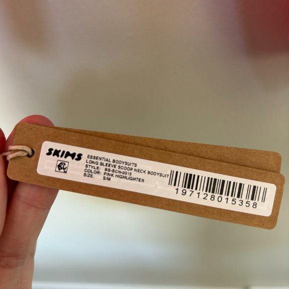 Pink Highlighter SKIMS Essential Long Sleeve Scoop Neck Bodysuit - Picture 4 of 7